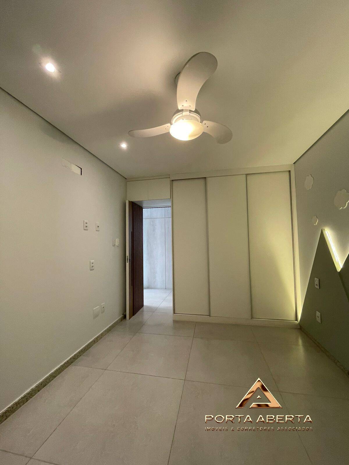 Casa à venda com 4 quartos, 418m² - Foto 58