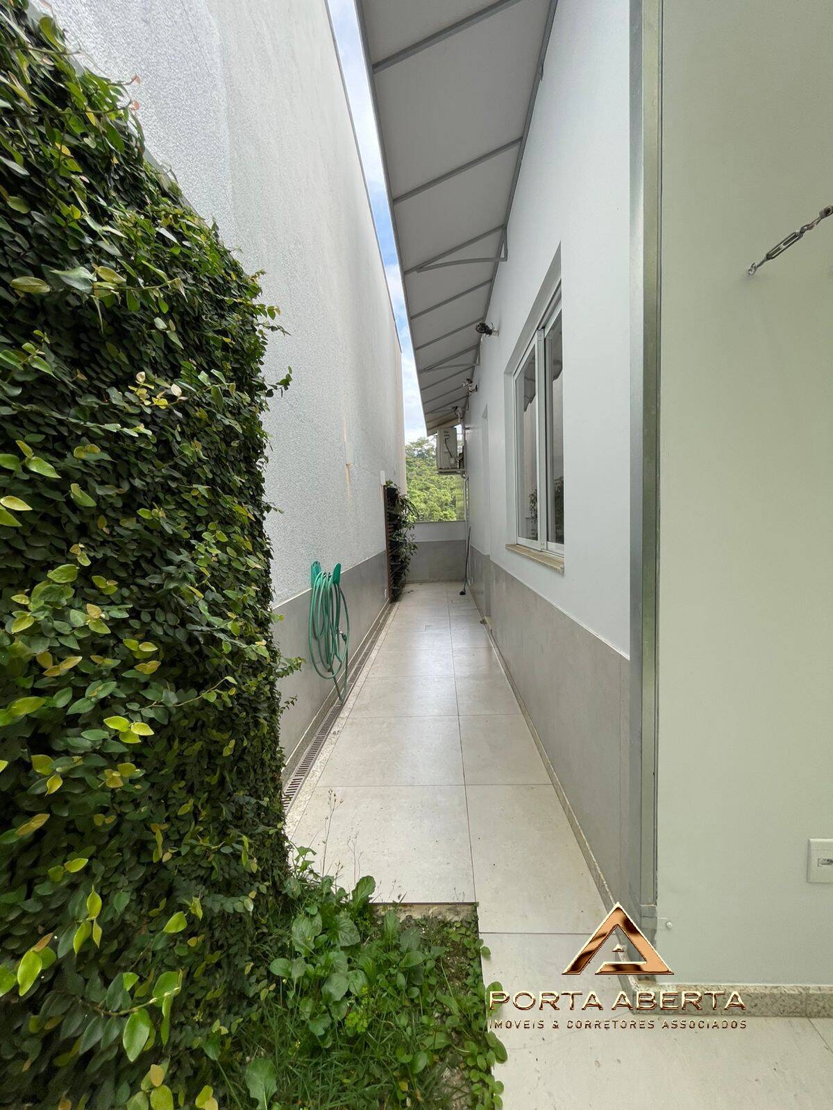 Casa à venda com 4 quartos, 418m² - Foto 62