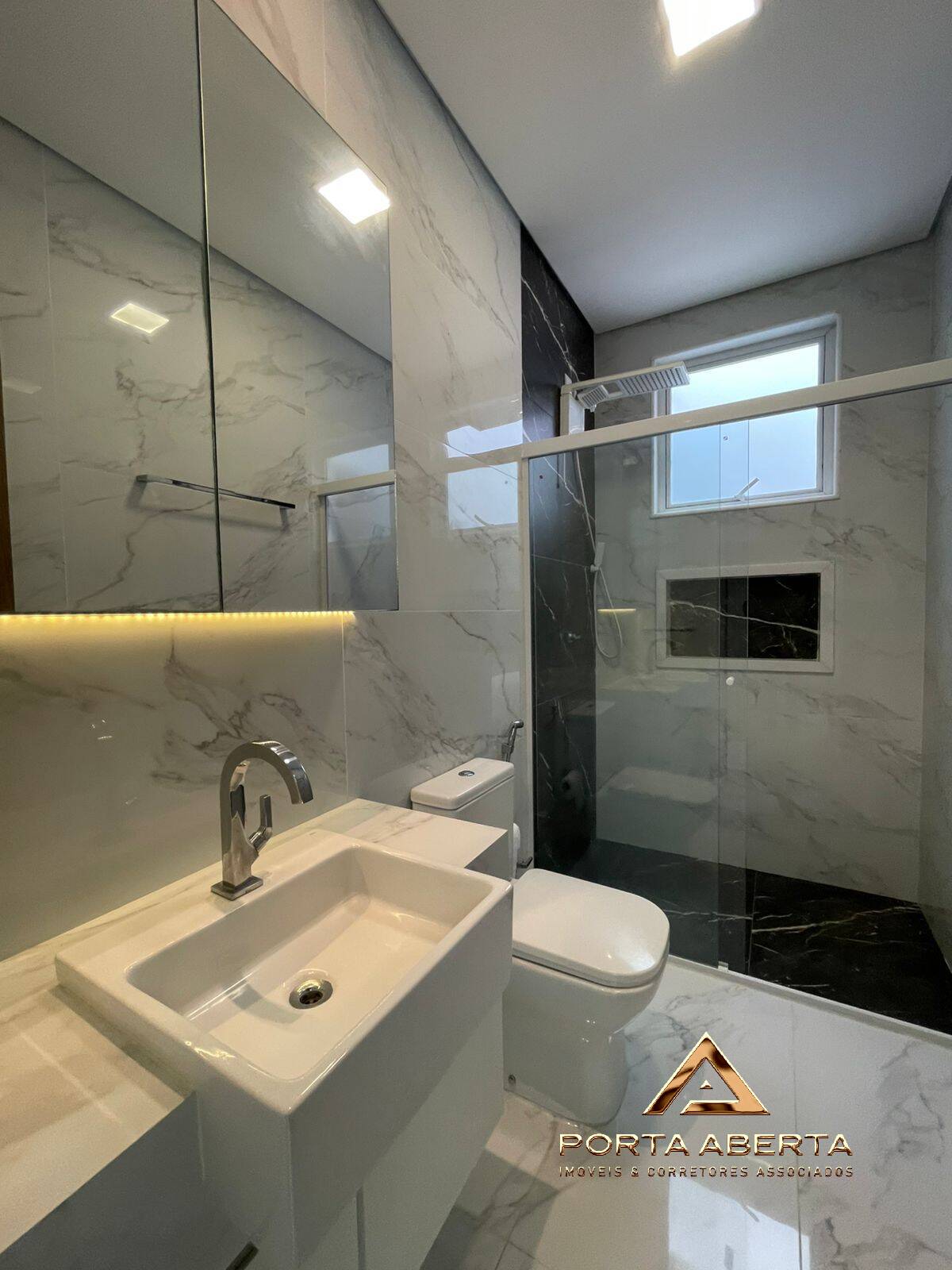 Casa à venda com 4 quartos, 418m² - Foto 59