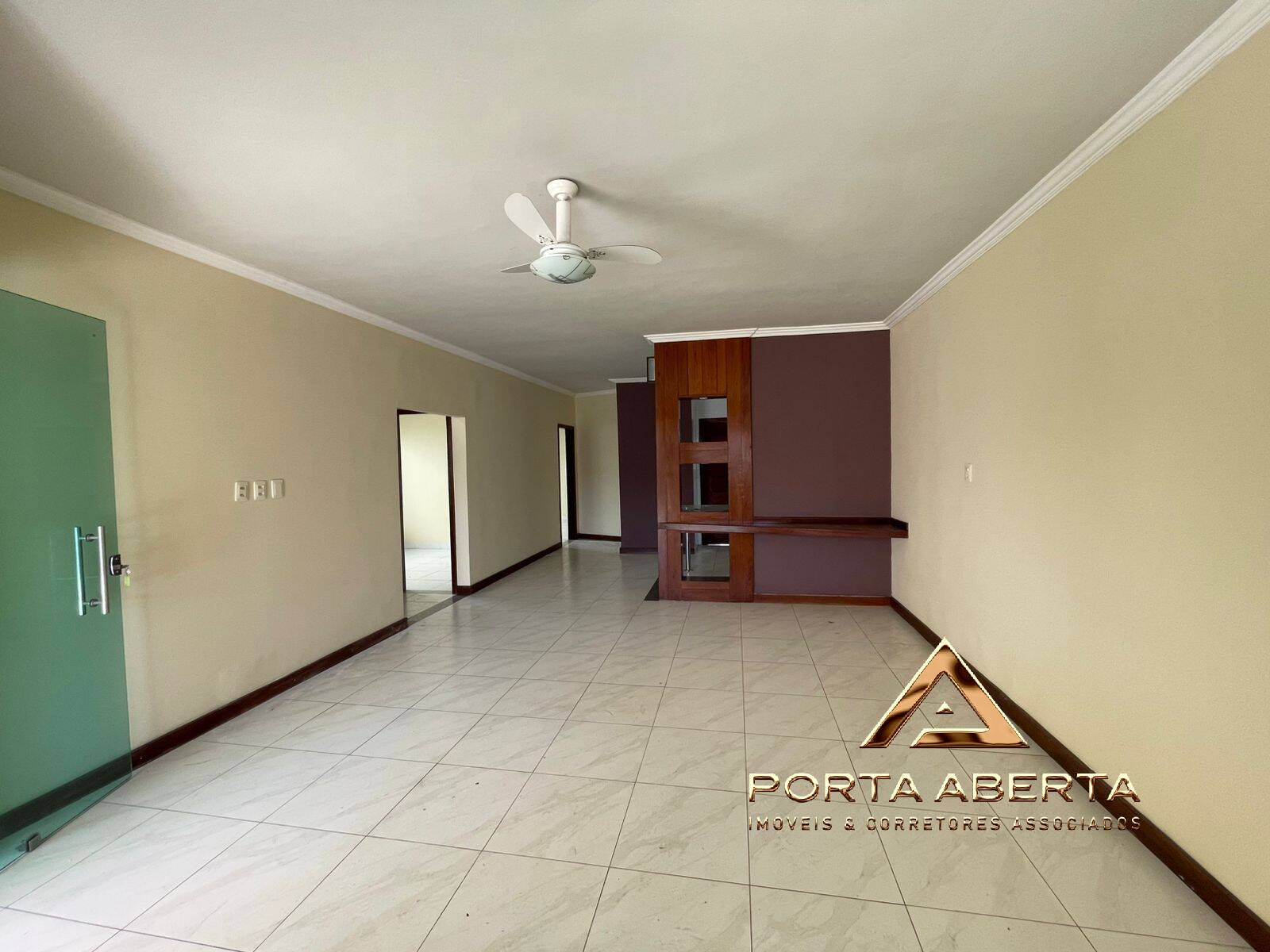Casa à venda com 3 quartos, 200m² - Foto 6