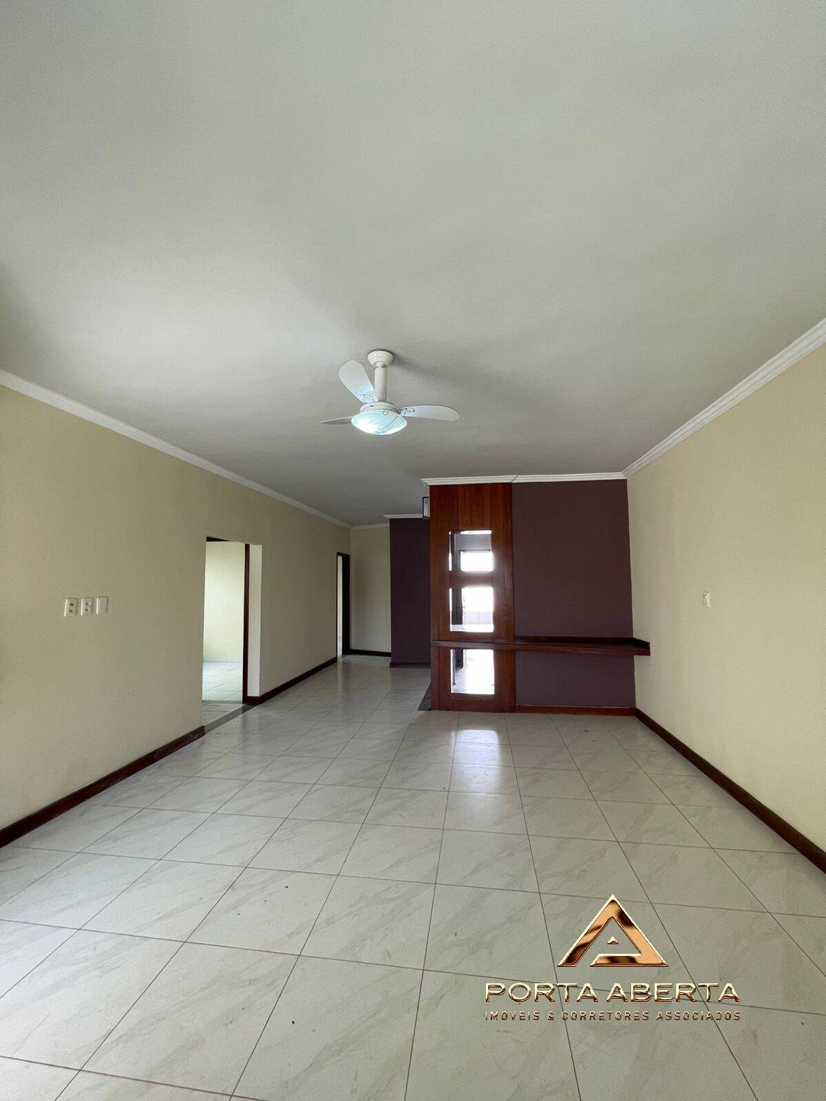 Casa à venda com 3 quartos, 200m² - Foto 21
