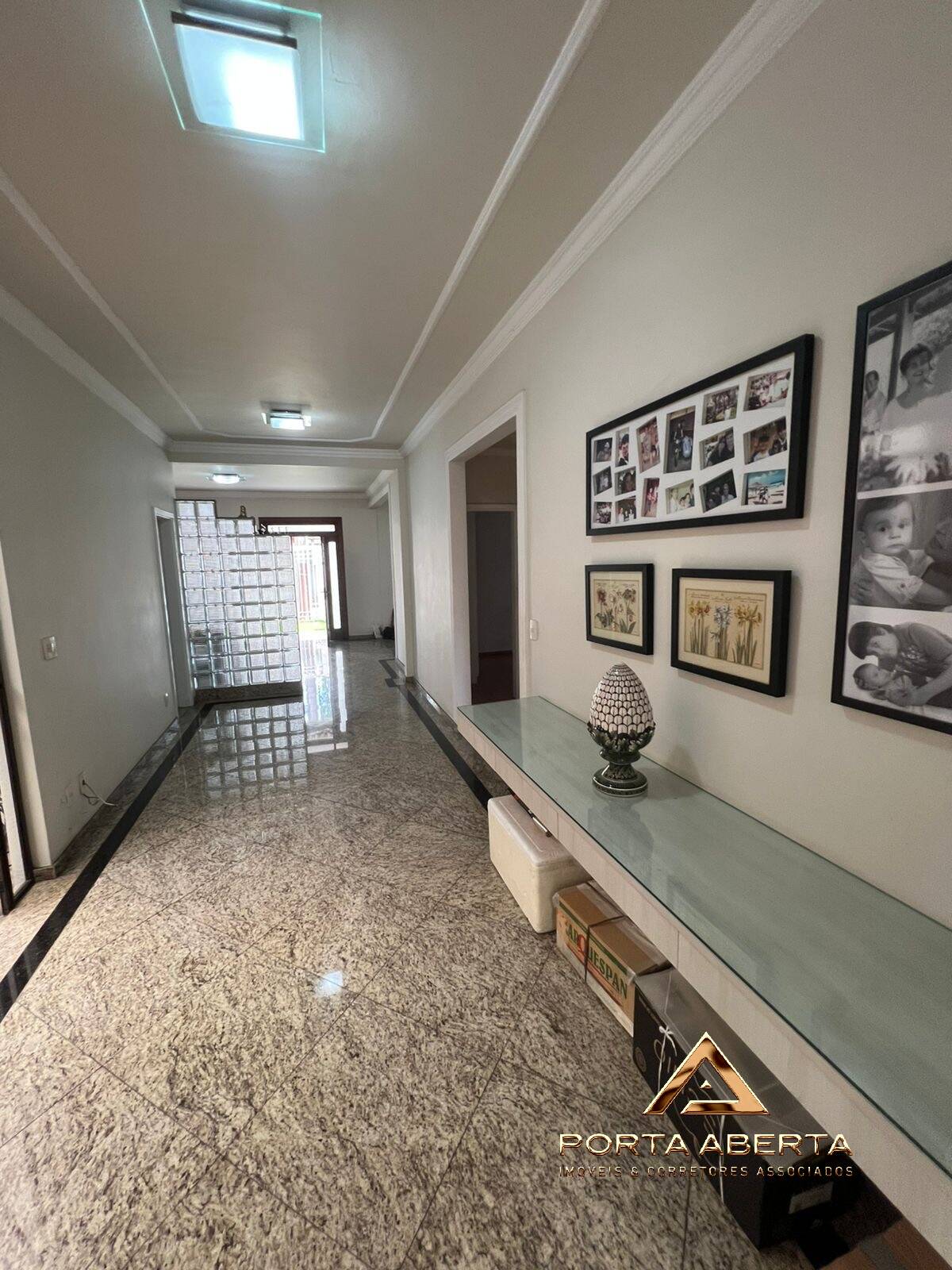 Casa à venda com 3 quartos, 300m² - Foto 5