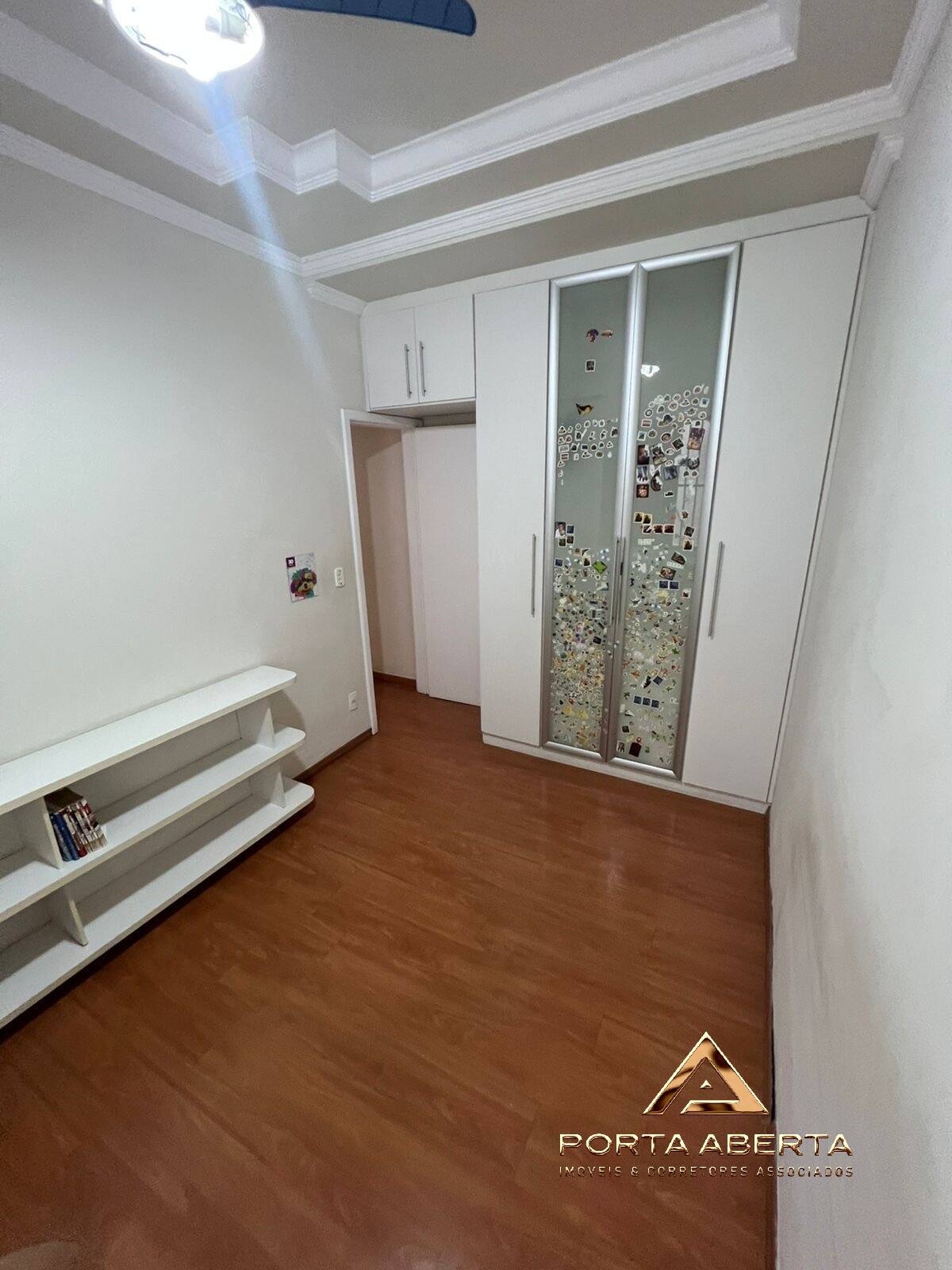 Casa à venda com 3 quartos, 300m² - Foto 15