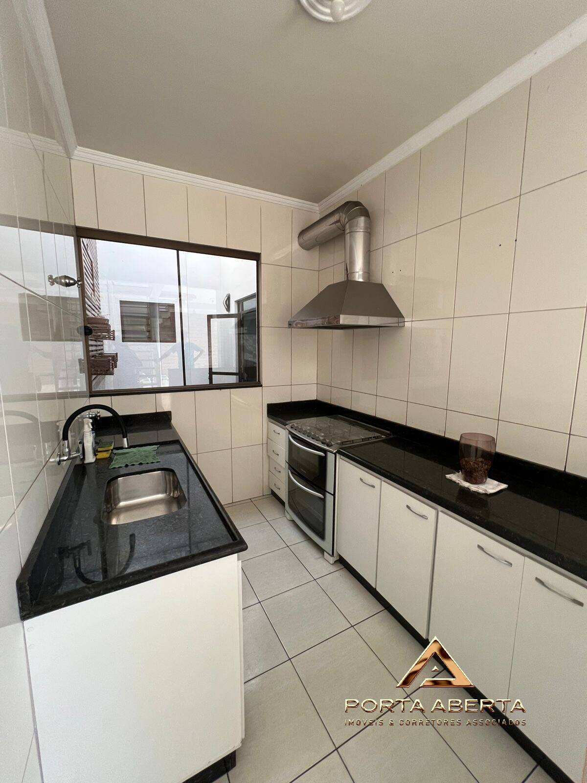 Casa à venda com 3 quartos, 300m² - Foto 21