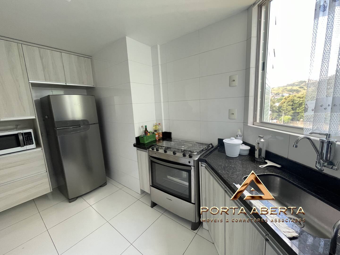 Apartamento para alugar com 3 quartos, 80m² - Foto 11