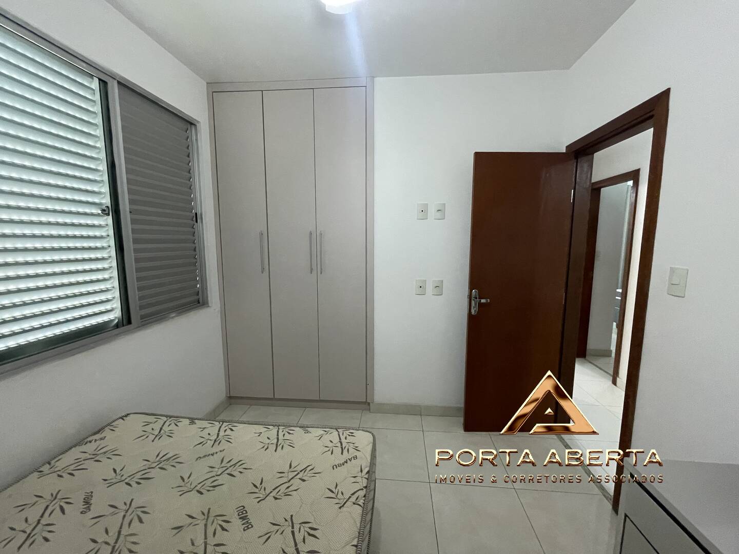 Apartamento para alugar com 3 quartos, 80m² - Foto 17