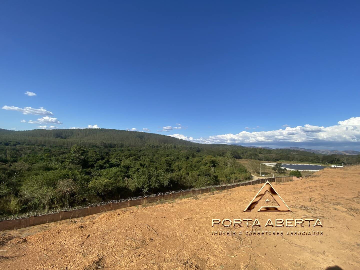 Terreno à venda, 1700m² - Foto 8