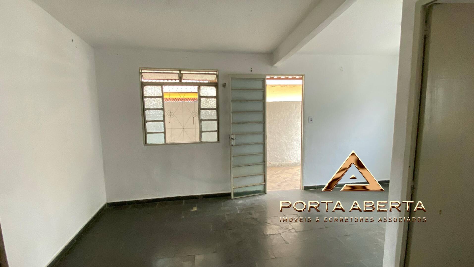 Casa à venda com 3 quartos, 342m² - Foto 6