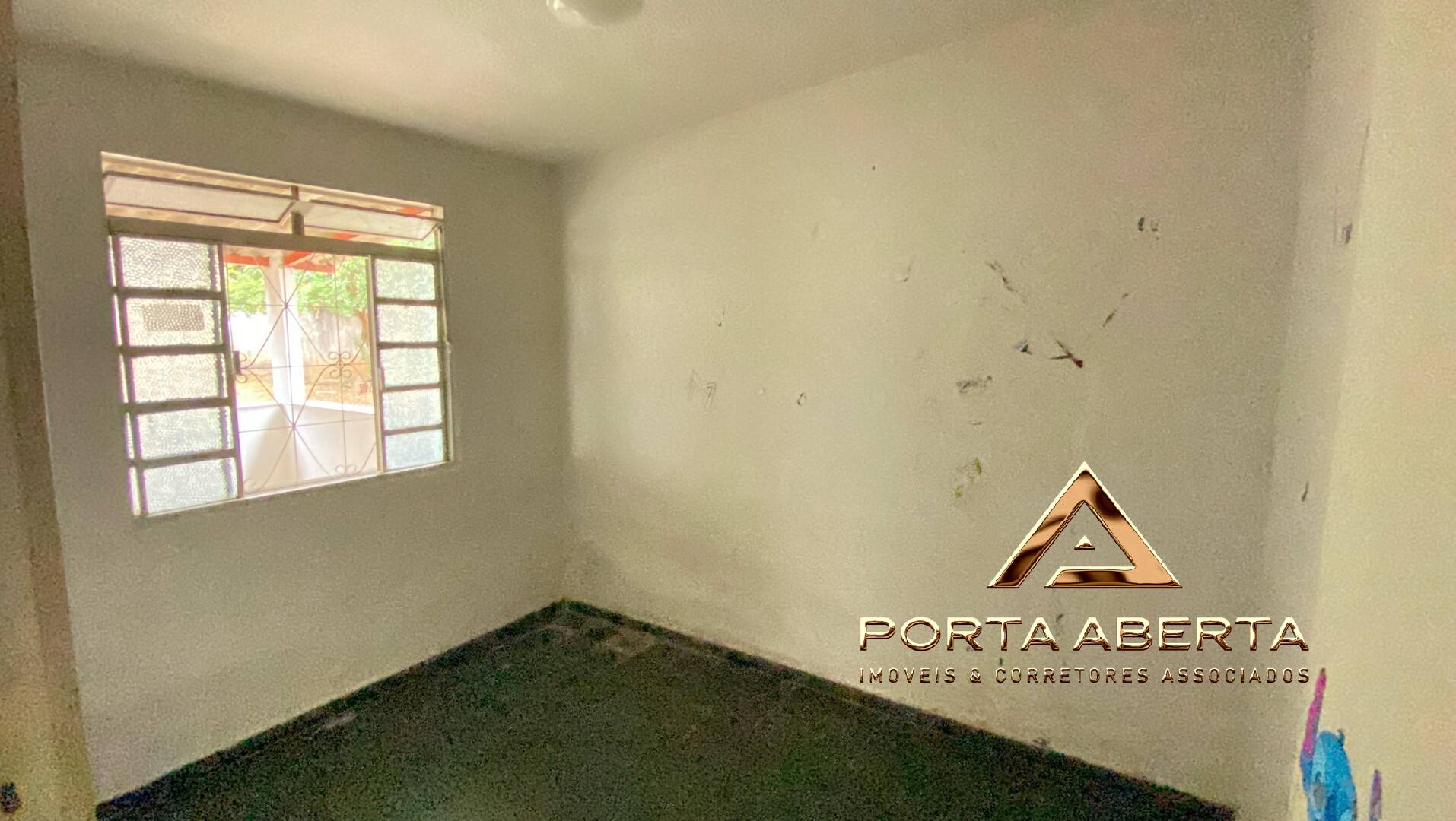 Casa à venda com 3 quartos, 342m² - Foto 4