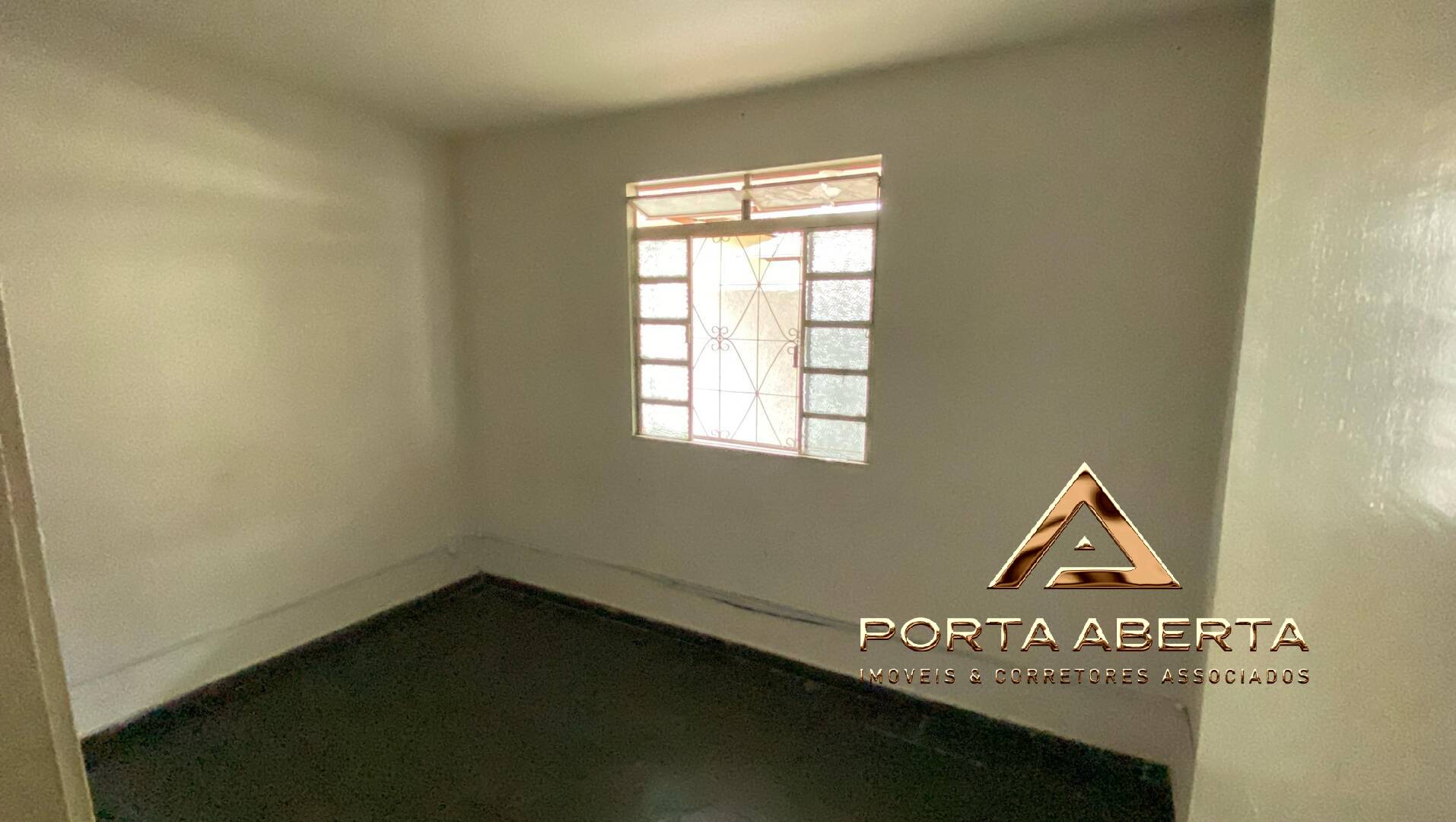Casa à venda com 3 quartos, 342m² - Foto 9