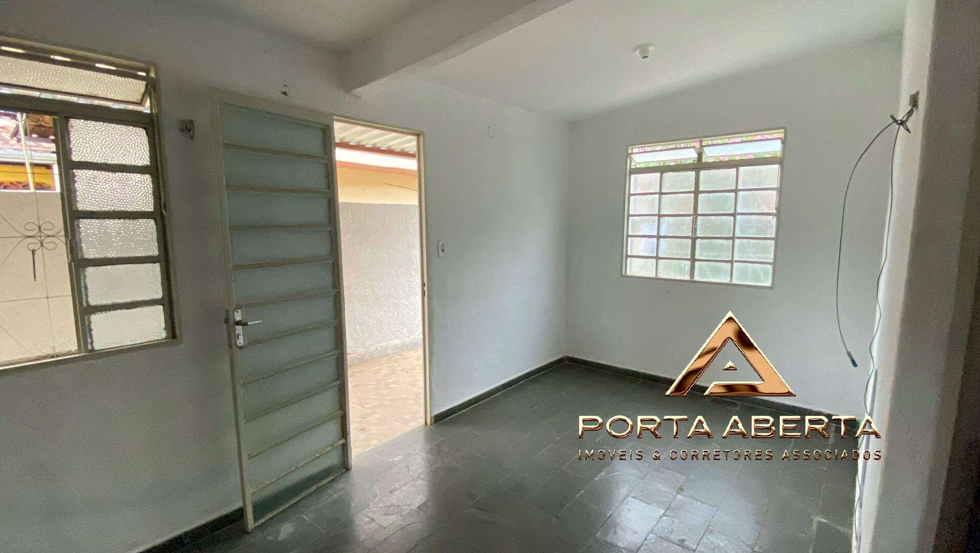 Casa à venda com 3 quartos, 342m² - Foto 10