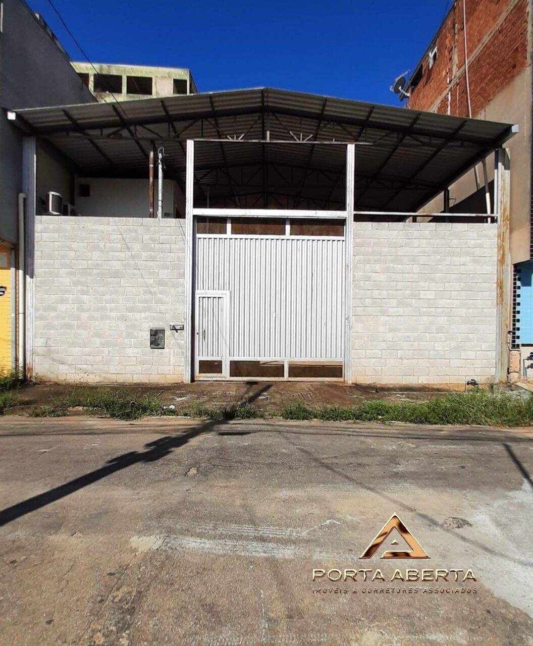 Depósito-Galpão-Armazém à venda, 250m² - Foto 2
