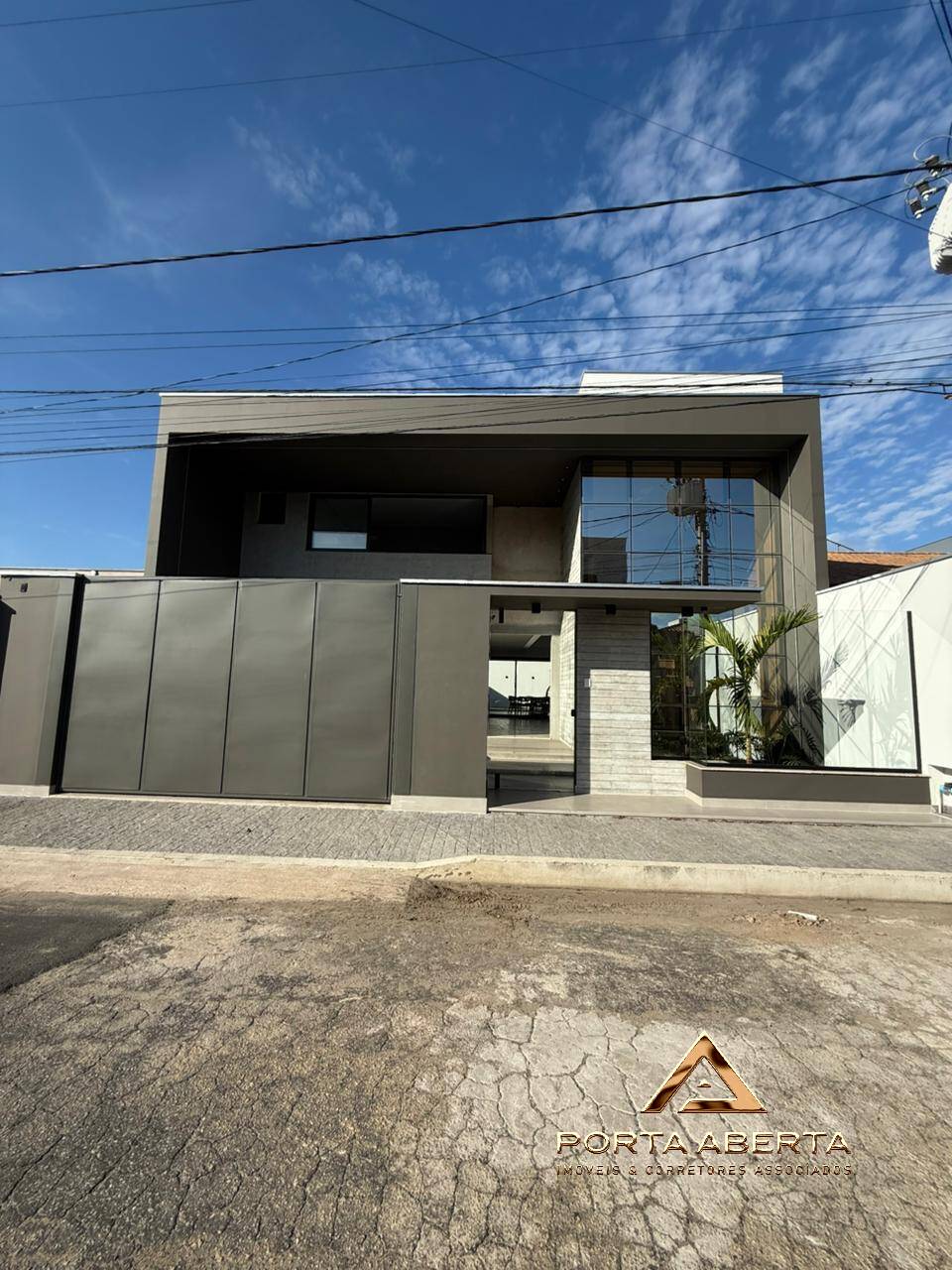 Casa, 3 quartos, 320 m² - Foto 1