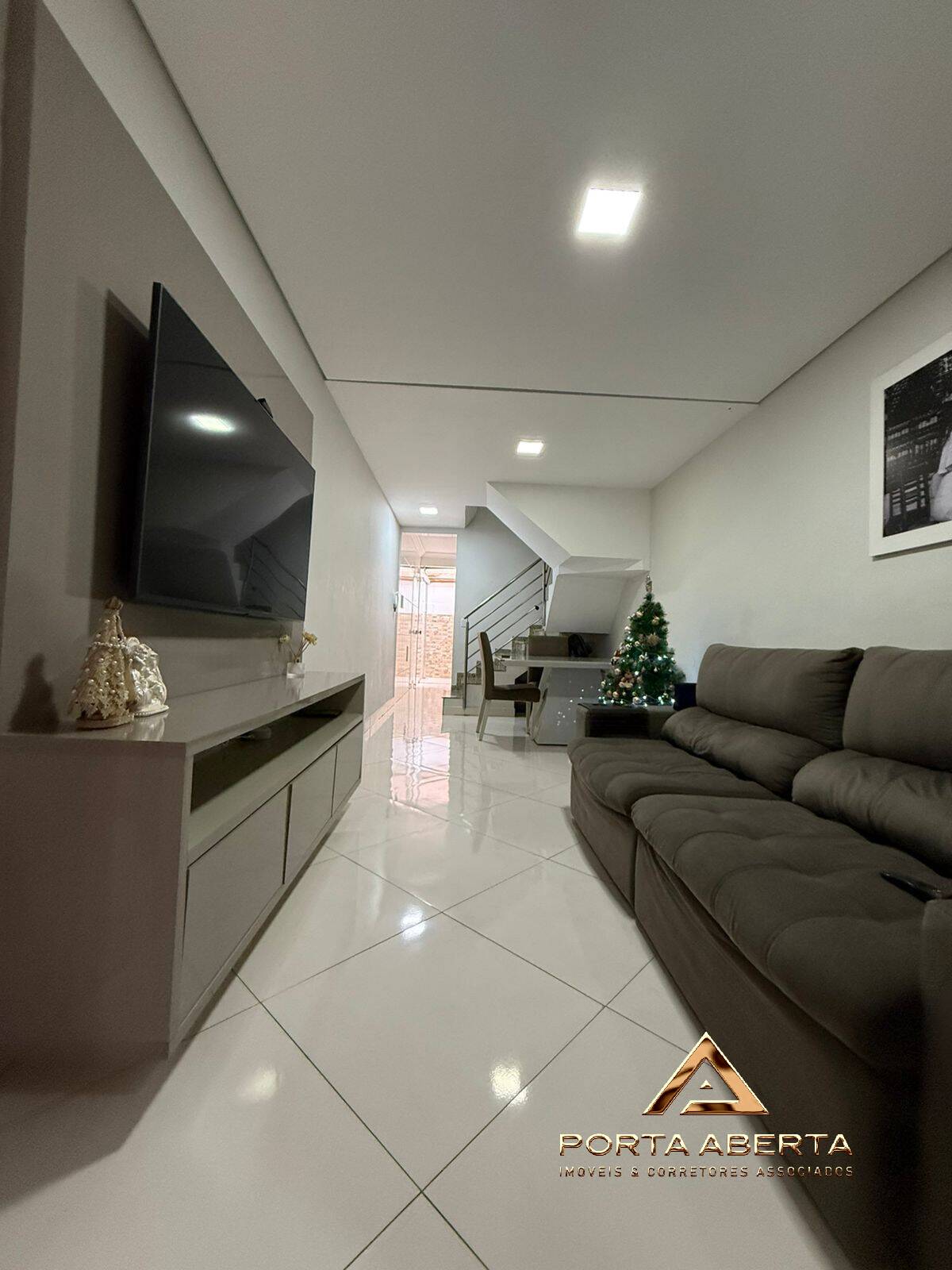 Casa, 2 quartos, 76 m² - Foto 1