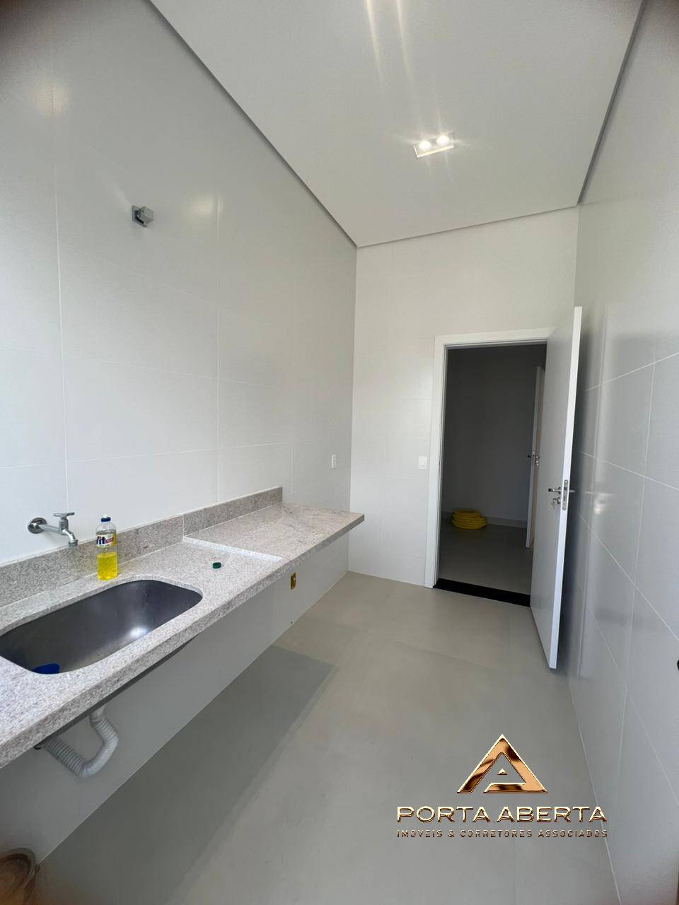 Casa, 3 quartos, 243 m² - Foto 9