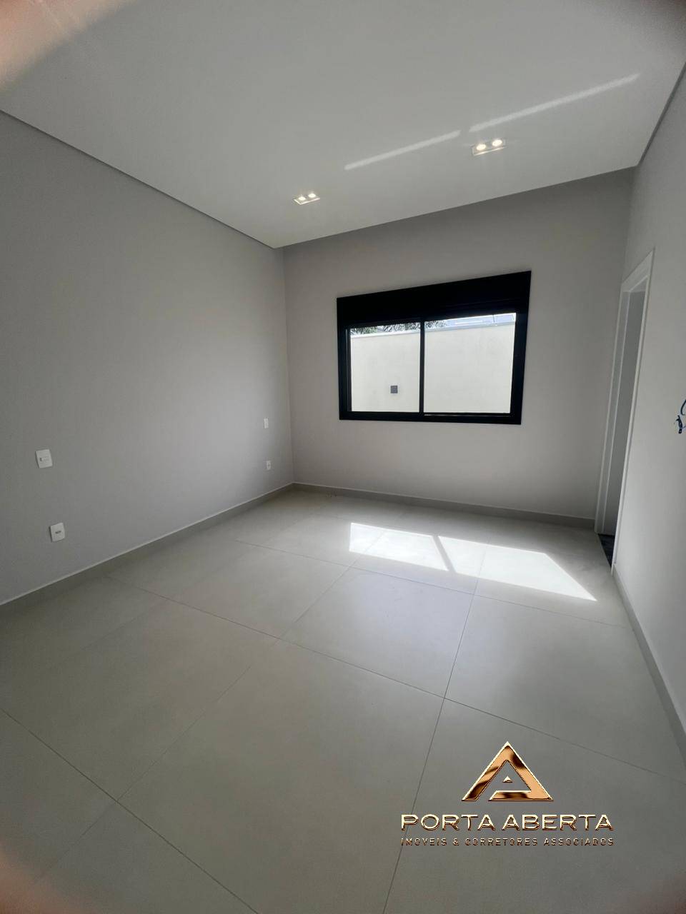 Casa, 3 quartos, 243 m² - Foto 14