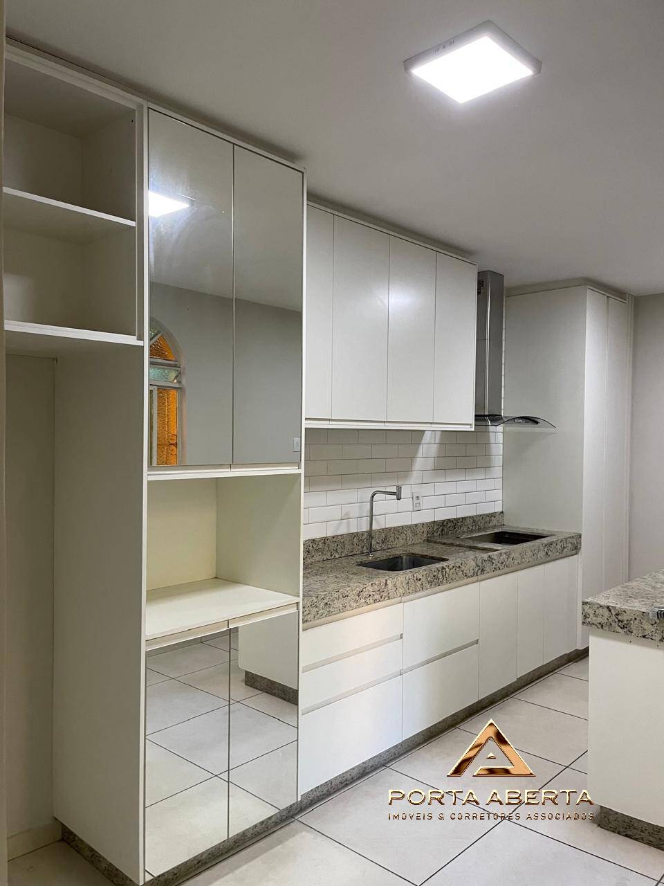 Casa, 3 quartos, 212 m² - Foto 5