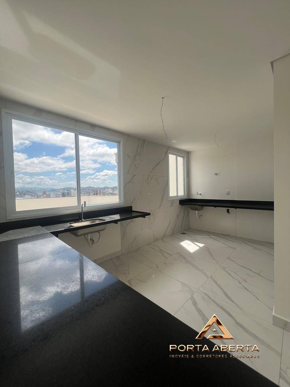 Cobertura, 3 quartos, 135 m² - Foto 2