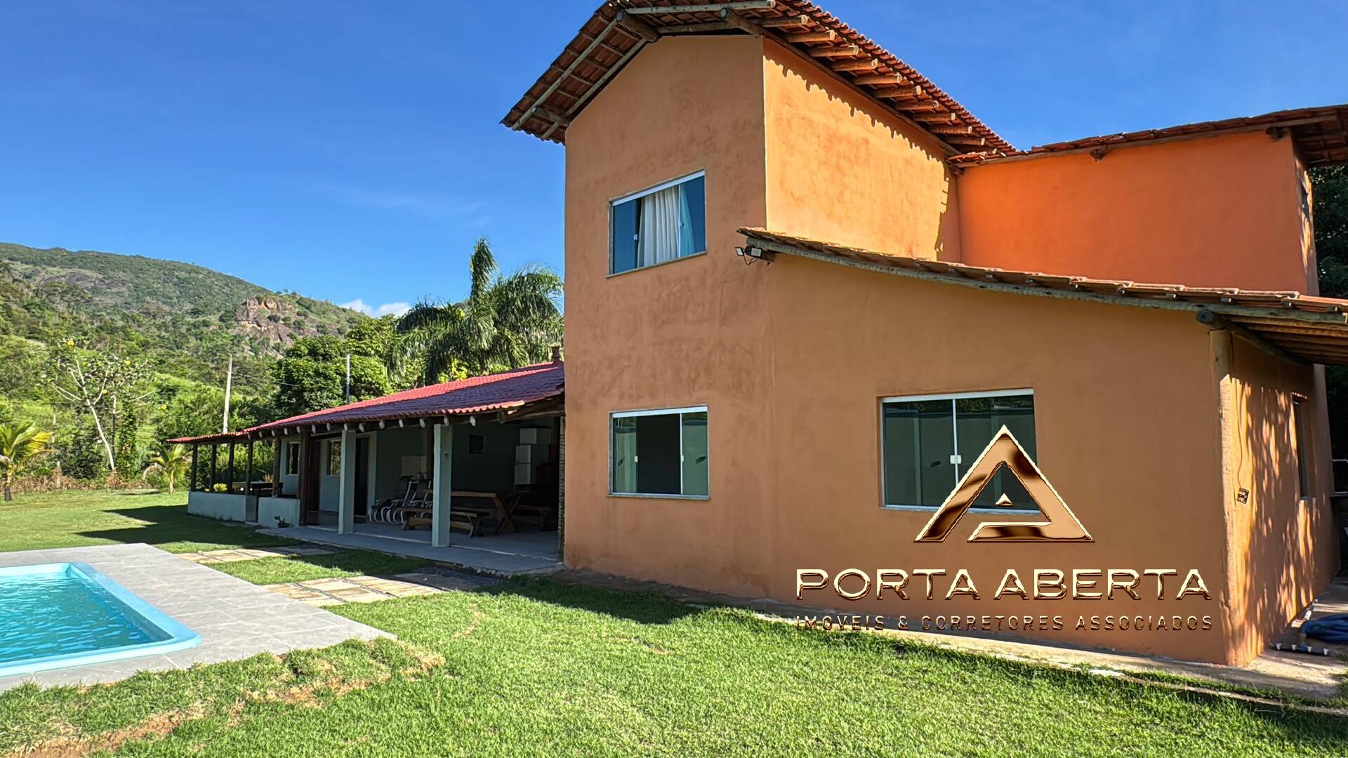 Sítio, 5 quartos, 1100 m² - Foto 1