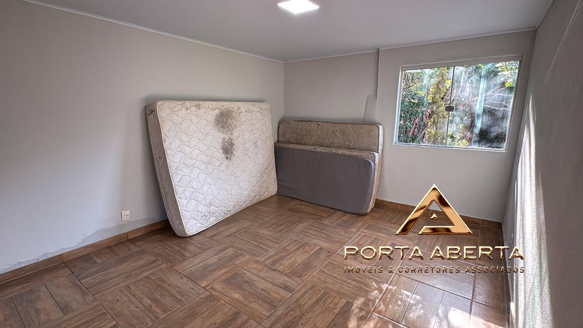 Sítio, 5 quartos, 1100 m² - Foto 9